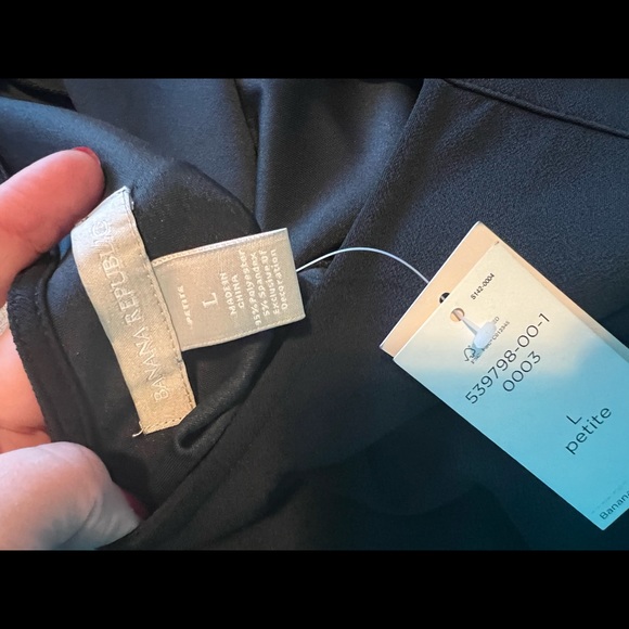 Banana Republic Little Black Dress NWT - Large - Picture 6 of 6